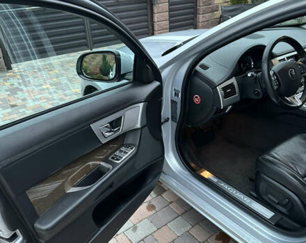 Серый Ягуар ХФ, объемом двигателя 2.18 л и пробегом 272 тыс. км за 9999 $, фото 30 на Automoto.ua