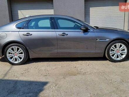 Серый Ягуар ХФ, объемом двигателя 3 л и пробегом 78 тыс. км за 17300 $, фото 1 на Automoto.ua