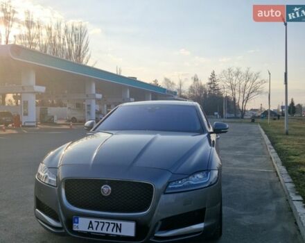 Серый Ягуар ХФ, объемом двигателя 2 л и пробегом 270 тыс. км за 18888 $, фото 1 на Automoto.ua