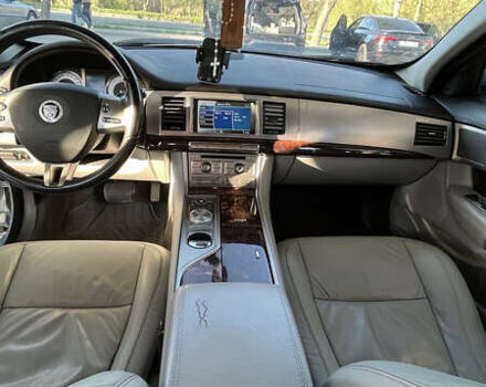 Синий Ягуар ХФ, объемом двигателя 2.72 л и пробегом 277 тыс. км за 7700 $, фото 10 на Automoto.ua