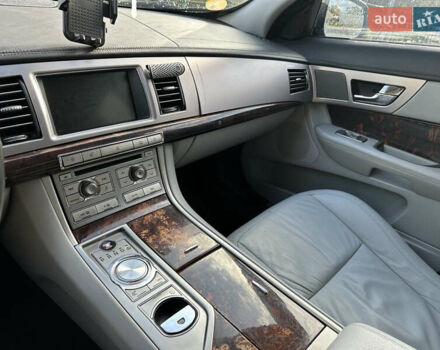 Синий Ягуар ХФ, объемом двигателя 2.72 л и пробегом 277 тыс. км за 7700 $, фото 11 на Automoto.ua