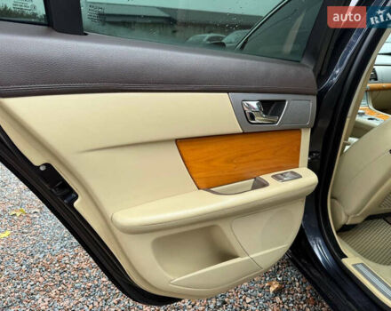Синій Ягуар ХФ, об'ємом двигуна 2.99 л та пробігом 299 тис. км за 10900 $, фото 42 на Automoto.ua