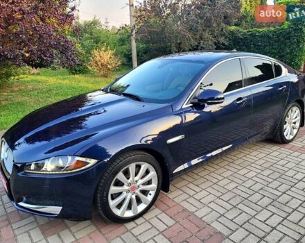 Синий Ягуар ХФ, объемом двигателя 2.97 л и пробегом 63 тыс. км за 14000 $, фото 1 на Automoto.ua