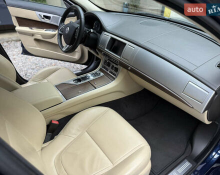 Синій Ягуар ХФ, об'ємом двигуна 2 л та пробігом 91 тис. км за 15500 $, фото 45 на Automoto.ua