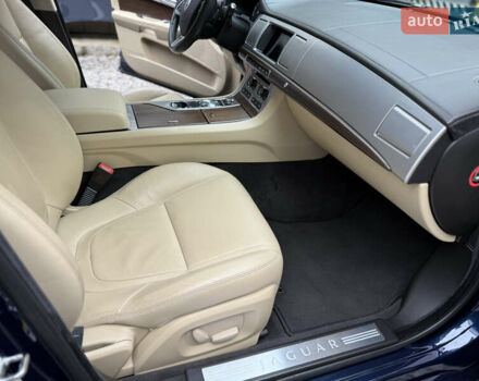 Синій Ягуар ХФ, об'ємом двигуна 2 л та пробігом 91 тис. км за 15500 $, фото 40 на Automoto.ua