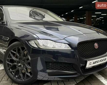 Синий Ягуар ХФ, объемом двигателя 3 л и пробегом 131 тыс. км за 17990 $, фото 1 на Automoto.ua