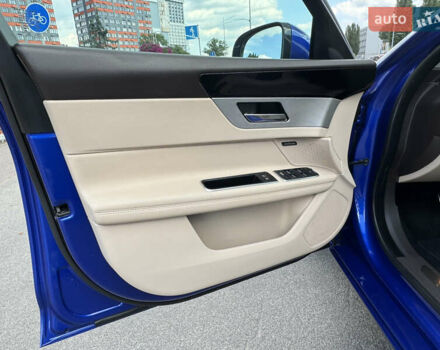 Синій Ягуар ХФ, об'ємом двигуна 2 л та пробігом 154 тис. км за 17500 $, фото 42 на Automoto.ua