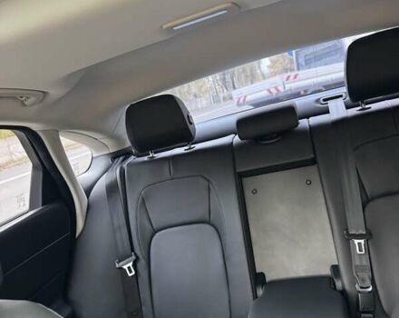 Синий Ягуар ХФ, объемом двигателя 2 л и пробегом 196 тыс. км за 17777 $, фото 3 на Automoto.ua