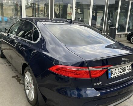 Синій Ягуар ХФ, об'ємом двигуна 2 л та пробігом 147 тис. км за 20000 $, фото 2 на Automoto.ua