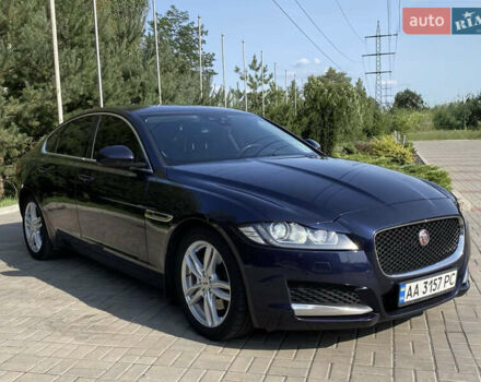 Синий Ягуар ХФ, объемом двигателя 2 л и пробегом 122 тыс. км за 16990 $, фото 2 на Automoto.ua