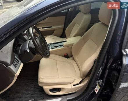 Синий Ягуар ХФ, объемом двигателя 3 л и пробегом 131 тыс. км за 17990 $, фото 9 на Automoto.ua