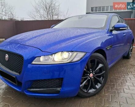 Синий Ягуар ХФ, объемом двигателя 2 л и пробегом 196 тыс. км за 22700 $, фото 1 на Automoto.ua