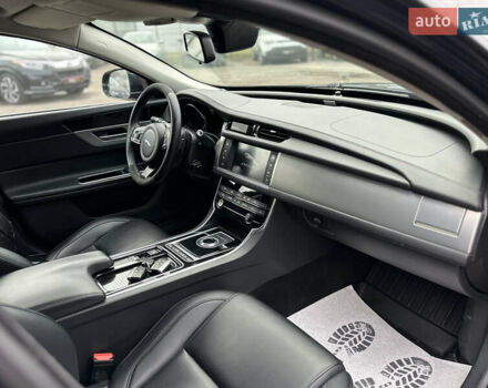 Синий Ягуар ХФ, объемом двигателя 2 л и пробегом 208 тыс. км за 16999 $, фото 37 на Automoto.ua