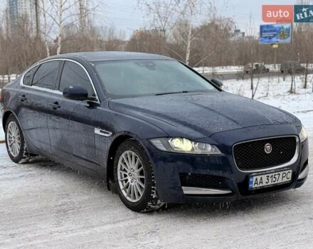 Синий Ягуар ХФ, объемом двигателя 2 л и пробегом 124 тыс. км за 16500 $, фото 1 на Automoto.ua