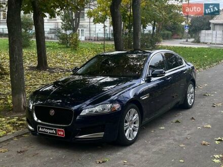 Синий Ягуар ХФ, объемом двигателя 3 л и пробегом 172 тыс. км за 15990 $, фото 1 на Automoto.ua