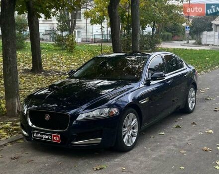 Синий Ягуар ХФ, объемом двигателя 3 л и пробегом 172 тыс. км за 15990 $, фото 1 на Automoto.ua
