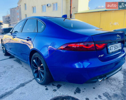 Синий Ягуар ХФ, объемом двигателя 2 л и пробегом 202 тыс. км за 19999 $, фото 1 на Automoto.ua