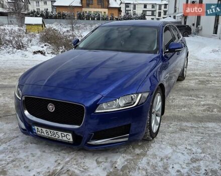 Синий Ягуар ХФ, объемом двигателя 2 л и пробегом 97 тыс. км за 21500 $, фото 1 на Automoto.ua