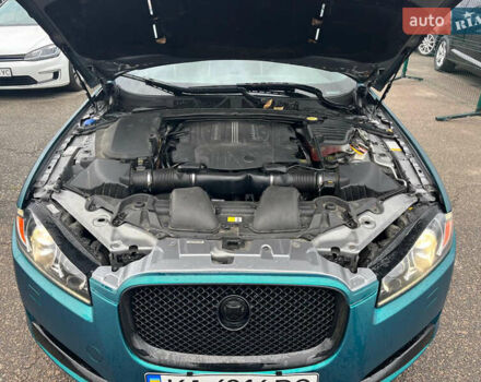 Зелений Ягуар ХФ, об'ємом двигуна 5 л та пробігом 104 тис. км за 36000 $, фото 12 на Automoto.ua