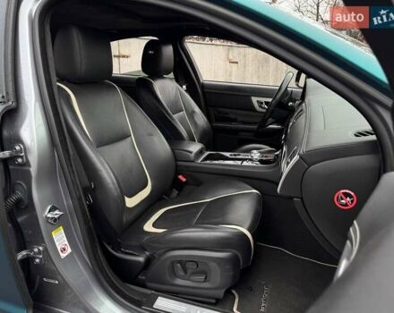 Зелений Ягуар ХФ, об'ємом двигуна 5 л та пробігом 108 тис. км за 35990 $, фото 12 на Automoto.ua