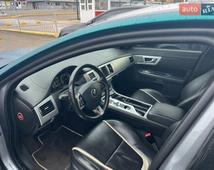 Зелений Ягуар ХФ, об'ємом двигуна 5 л та пробігом 104 тис. км за 36000 $, фото 13 на Automoto.ua