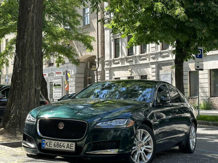 Ягуар ХФ 2016 в Днепре (Днепропетровске) на Automoto.ua Зеленый Ягуар ХФ, объемом двигателя 3 л и пробегом 130 тыс. км за 16500 $, фото 1 на Automoto.ua
