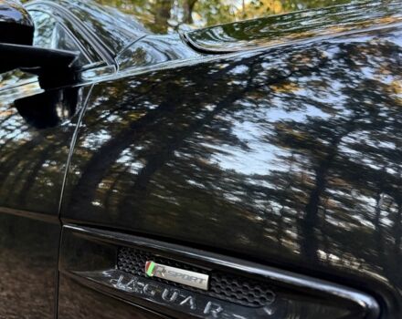 Чорний Ягуар ХФР, об'ємом двигуна 2 л та пробігом 110 тис. км за 20282 $, фото 15 на Automoto.ua