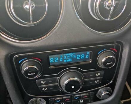 Білий Ягуар Ікс Джей, об'ємом двигуна 5 л та пробігом 98 тис. км за 19600 $, фото 19 на Automoto.ua