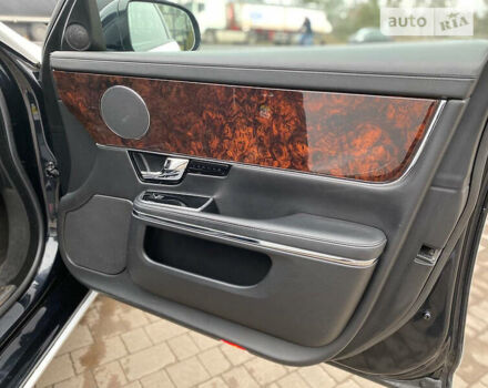 Білий Ягуар Ікс Джей, об'ємом двигуна 3 л та пробігом 194 тис. км за 19950 $, фото 38 на Automoto.ua