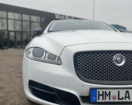 Білий Ягуар Ікс Джей, об'ємом двигуна 3 л та пробігом 194 тис. км за 19950 $, фото 11 на Automoto.ua