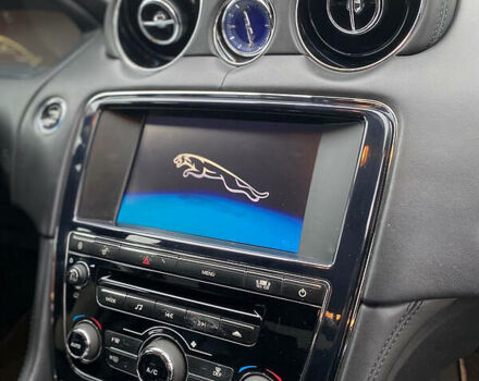 Білий Ягуар Ікс Джей, об'ємом двигуна 3 л та пробігом 194 тис. км за 19950 $, фото 54 на Automoto.ua