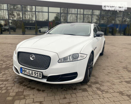 Білий Ягуар Ікс Джей, об'ємом двигуна 3 л та пробігом 194 тис. км за 19950 $, фото 4 на Automoto.ua