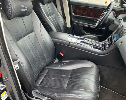 Білий Ягуар Ікс Джей, об'ємом двигуна 3 л та пробігом 194 тис. км за 19950 $, фото 52 на Automoto.ua