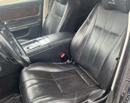 Білий Ягуар Ікс Джей, об'ємом двигуна 3 л та пробігом 194 тис. км за 19950 $, фото 20 на Automoto.ua
