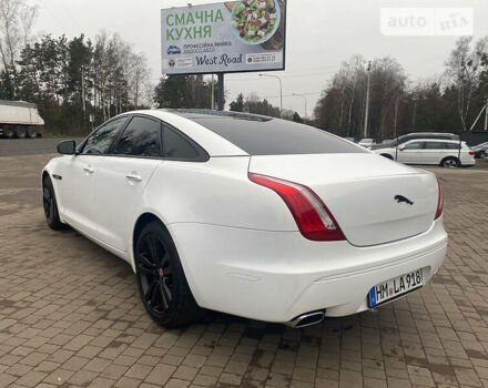 Білий Ягуар Ікс Джей, об'ємом двигуна 3 л та пробігом 194 тис. км за 19950 $, фото 16 на Automoto.ua