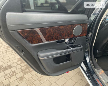 Білий Ягуар Ікс Джей, об'ємом двигуна 3 л та пробігом 194 тис. км за 19950 $, фото 33 на Automoto.ua