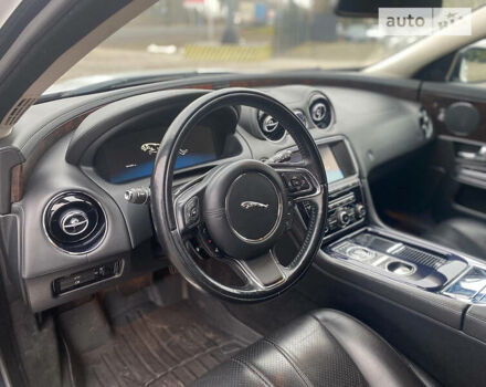 Білий Ягуар Ікс Джей, об'ємом двигуна 3 л та пробігом 194 тис. км за 19950 $, фото 27 на Automoto.ua