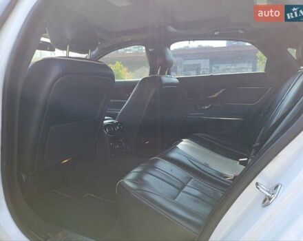 Ягуар Икс Джей 2013 в Киеве на Automoto.ua Белый Ягуар Икс Джей, объемом двигателя 3 л и пробегом 210 тыс. км за 17500 $, фото 1 на Automoto.ua