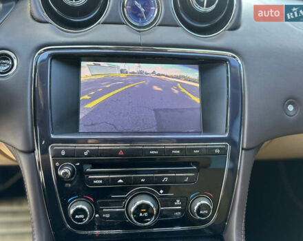 Ягуар Икс Джей 2013 в Киеве на Automoto.ua Белый Ягуар Икс Джей, объемом двигателя 2.99 л и пробегом 130 тыс. км за 14999 $, фото 25 на Automoto.ua