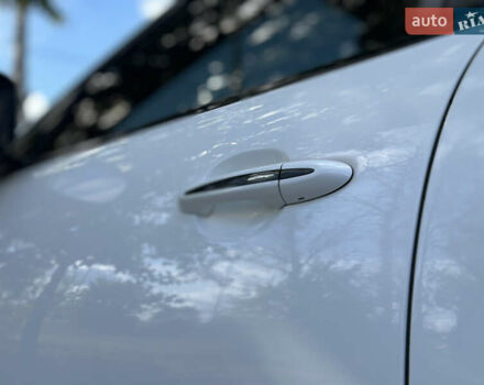 Ягуар Икс Джей 2013 в Киеве на Automoto.ua Белый Ягуар Икс Джей, объемом двигателя 2.99 л и пробегом 130 тыс. км за 14999 $, фото 7 на Automoto.ua