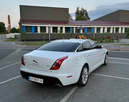 Ягуар Икс Джей 2013 в Луцке на Automoto.ua Белый Ягуар Икс Джей, объемом двигателя 3 л и пробегом 115 тыс. км за 27900 $, фото 22 на Automoto.ua