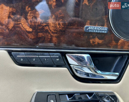 Ягуар Икс Джей 2013 в Киеве на Automoto.ua Белый Ягуар Икс Джей, объемом двигателя 2.99 л и пробегом 130 тыс. км за 14999 $, фото 10 на Automoto.ua