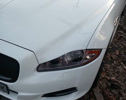 Белый Ягуар Икс Джей, объемом двигателя 3 л и пробегом 156 тыс. км за 22000 $, фото 4 на Automoto.ua