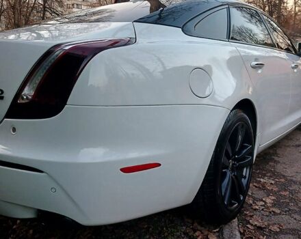 Белый Ягуар Икс Джей, объемом двигателя 3 л и пробегом 156 тыс. км за 22000 $, фото 3 на Automoto.ua