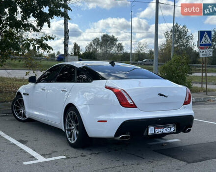 Ягуар Икс Джей 2013 в Киеве на Automoto.ua Белый Ягуар Икс Джей, объемом двигателя 2.99 л и пробегом 130 тыс. км за 14999 $, фото 3 на Automoto.ua