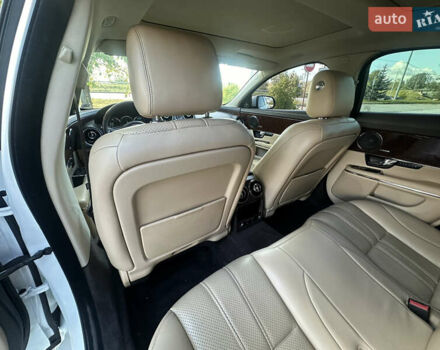 Ягуар Икс Джей 2013 в Киеве на Automoto.ua Белый Ягуар Икс Джей, объемом двигателя 2.99 л и пробегом 130 тыс. км за 14999 $, фото 30 на Automoto.ua