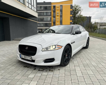 Ягуар Икс Джей 2014 в Яремче на Automoto.ua Белый Ягуар Икс Джей, объемом двигателя 3 л и пробегом 110 тыс. км за 22700 $, фото 3 на Automoto.ua
