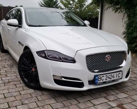 Білий Ягуар Ікс Джей, об'ємом двигуна 3 л та пробігом 75 тис. км за 34900 $, фото 12 на Automoto.ua