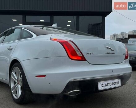 Білий Ягуар Ікс Джей, об'ємом двигуна 3 л та пробігом 58 тис. км за 33990 $, фото 5 на Automoto.ua