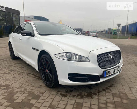 Білий Ягуар Ікс Джей, об'ємом двигуна 3 л та пробігом 194 тис. км за 19950 $, фото 1 на Automoto.ua